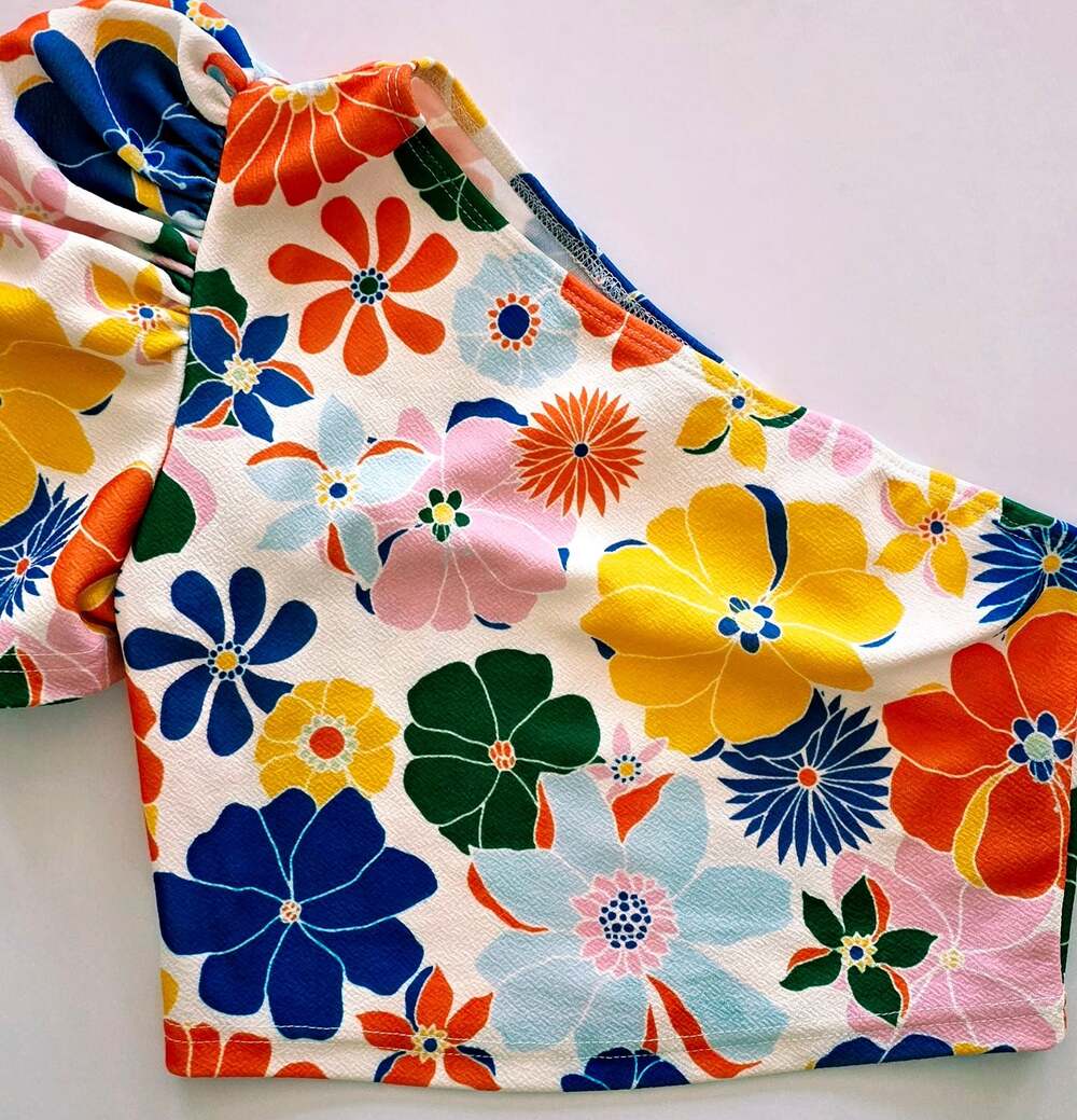 SHEIN One Shoulder Ruffle Trim Crop Top in Multicolor Retro Floral Print